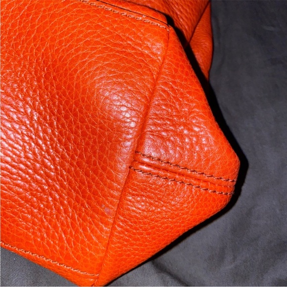 Gucci authentic Bold Orange SoHo Leather Shoulder Bag - Picture 6 of 14